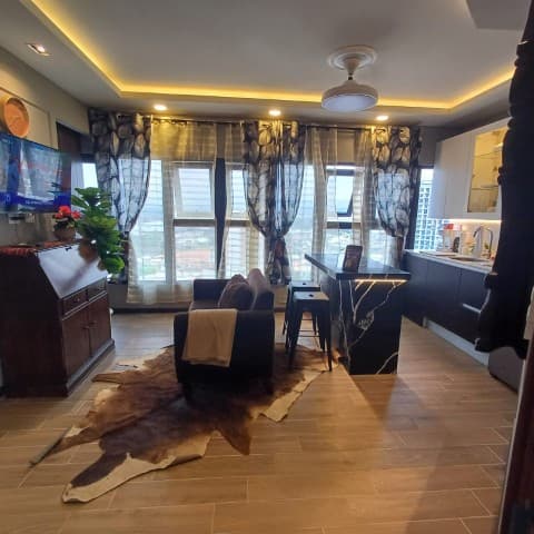 Apartamento Amueblado en Renta Edificio Séptimo Zona 4 - foto 1