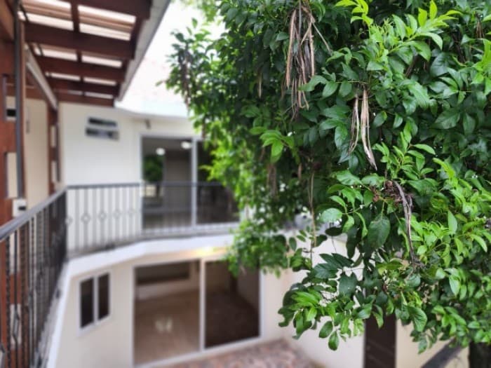 Casa en Venta fuera de garita, por Pinares - foto 1