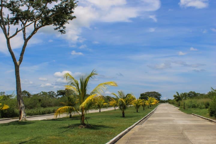 Terreno en venta Lagunas de Monterrico Santa Rosa - foto 1