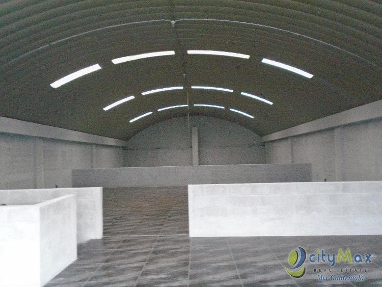 Ofibodega en Venta al final de Calzada Roosevelt - foto 1