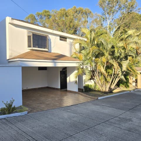 Casa en Venta en Condominio sobre Bulevar San Cristobal - foto 1