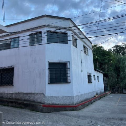 Casa para Uso Comercial en San Juan Sacatepéquez - foto 1