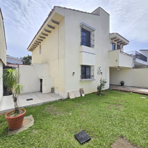 Casa en Venta Zona 12 Colonia Residencial El Bosque - foto 1