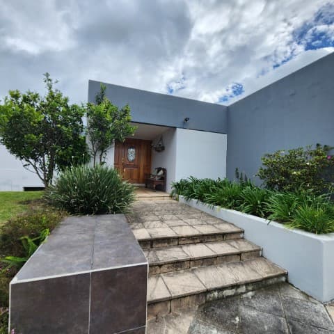 Casa en Venta en La Montaña Zona 16 Guatemala - foto 1