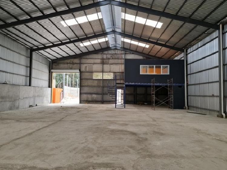 Ofibodega en Alquiler en condominio con garita Z6 - foto 1