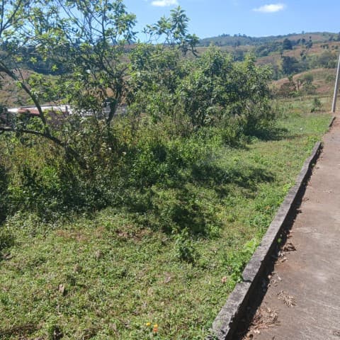 Terreno residencial en venta en Vistas de Versalles I - foto 1
