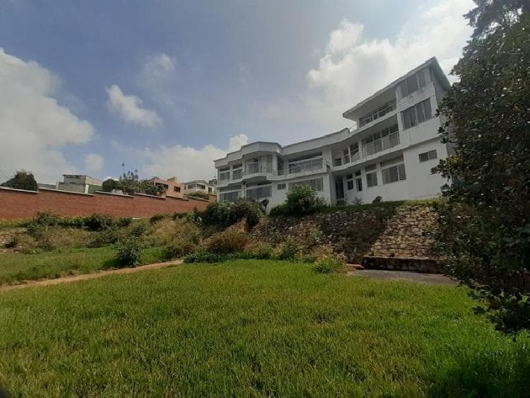 Mansión en Renta o Venta en Santa Catarina Pinula - foto 1