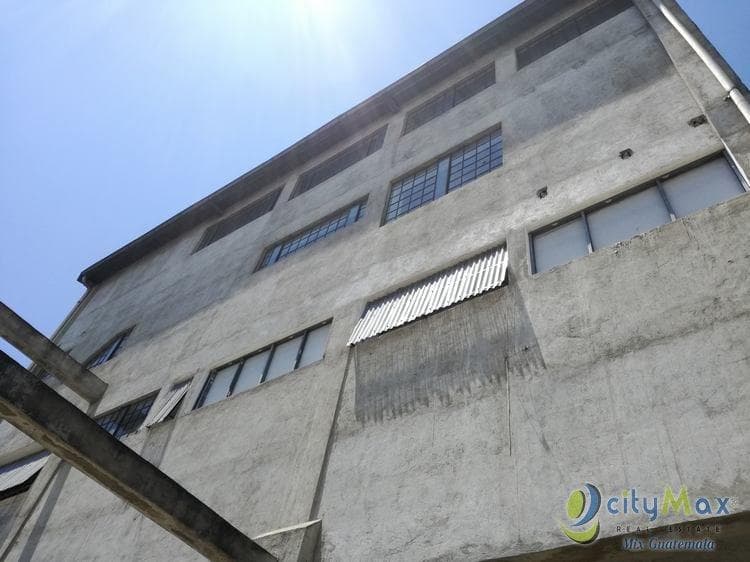 EDIFICIO COMERCIAL EN VENTA EN ZONA 1 DE MIXCO - foto 1