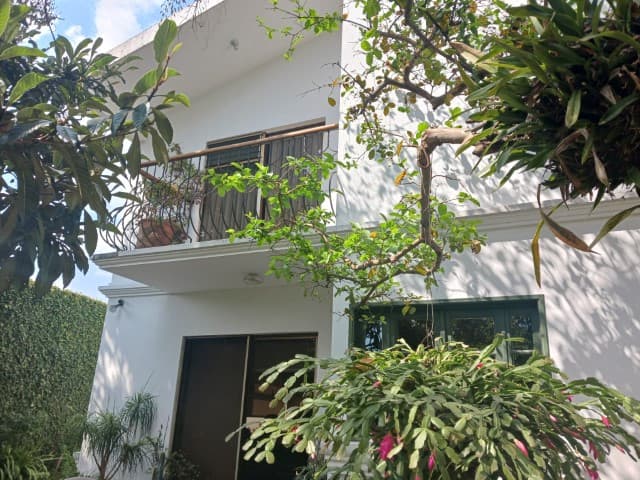 Casa y Apartamento en Venta Colonia Cotió Zona 2 Mixco - foto 1
