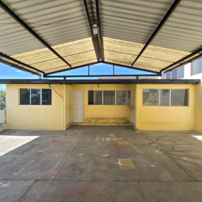 Ofi-Bodega en Venta San Cristóbal Zona 8 de Mixco - foto 2