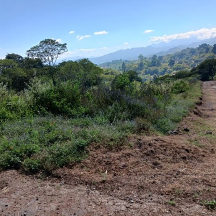Terreno residencial en venta en Vistas de Versalles I - foto 4