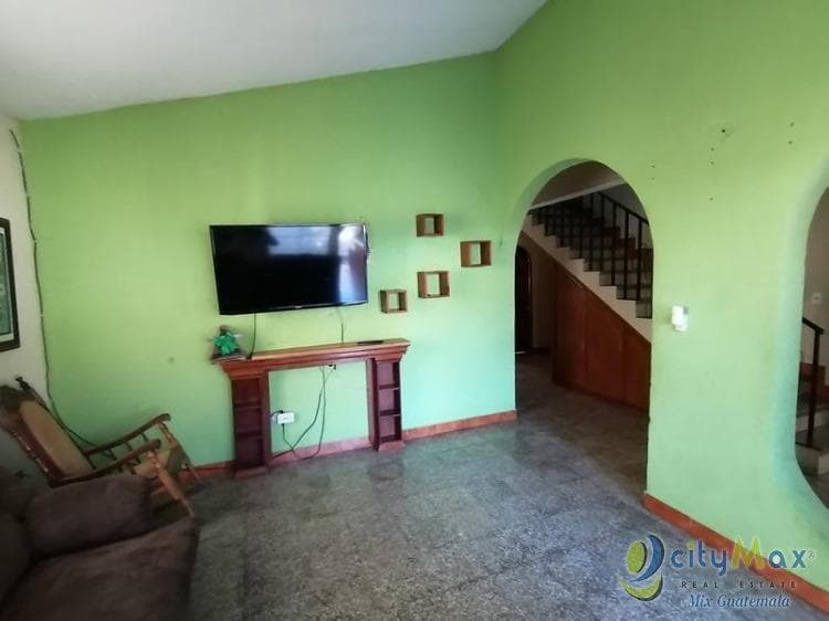 Casa en Venta Villa Nueva, 6 habitaciones, 6 parqueos - foto 2