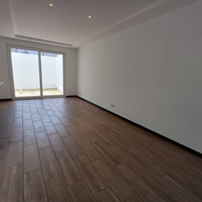 Casa Nueva en Venta Hacienda Real Zona 16 Guatemala - foto 3