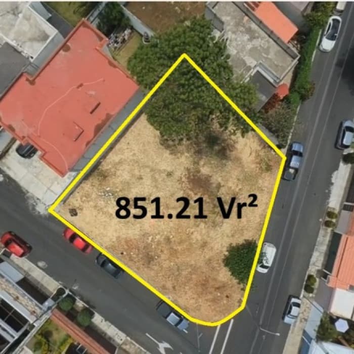 Terreno en Venta Pinares de San Cristóbal, Zona 8 Mixco - foto 3