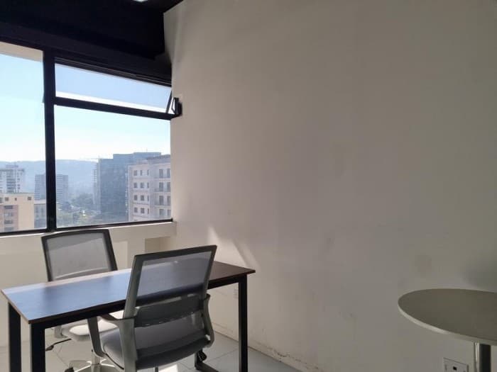 Renta de Oficina en Reforma Montufar Zona 10  - foto 3