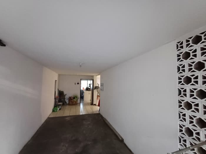 Casa en Renta Uso Comercial cerca de Calzada Roosevelt - foto 3