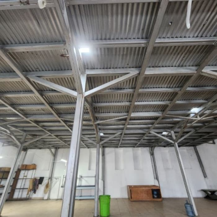 Bodega u Oficina en Renta San Cristóbal 2 do. Nivel - foto 4
