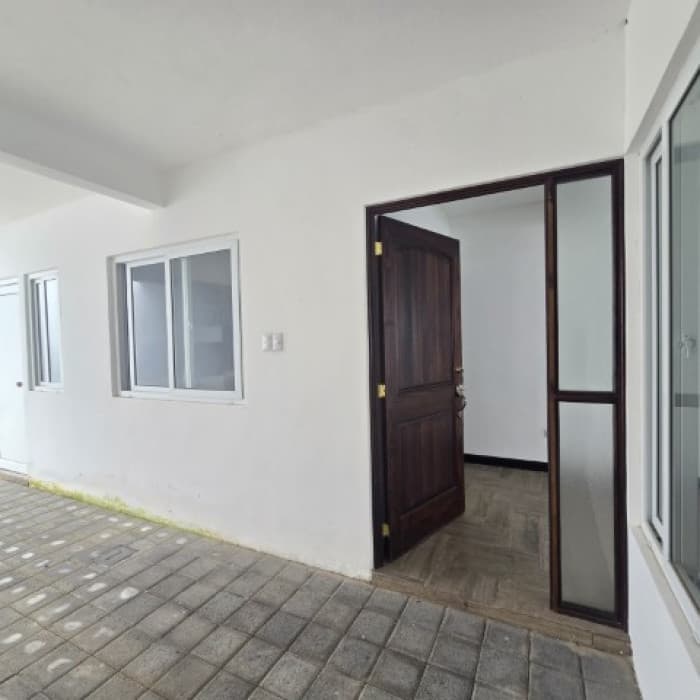 Casa en Venta Hacienda Real Zona 16 Hacienda Vista Her. - foto 3