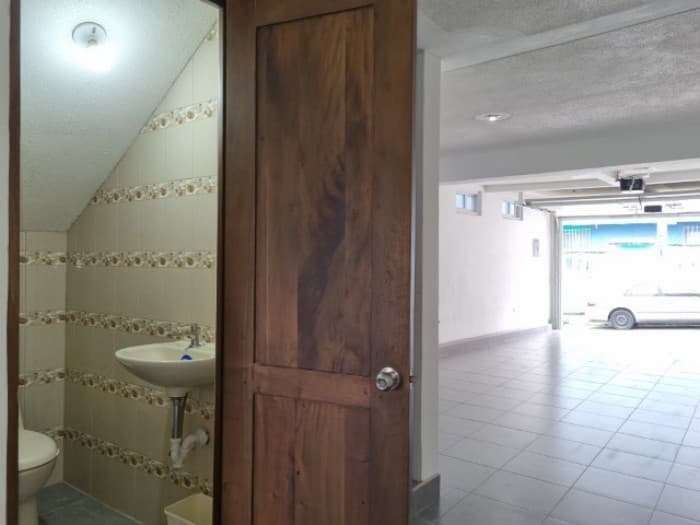 Casa en Venta para Oficinas Roosevelt Z2 Mixco - foto 3