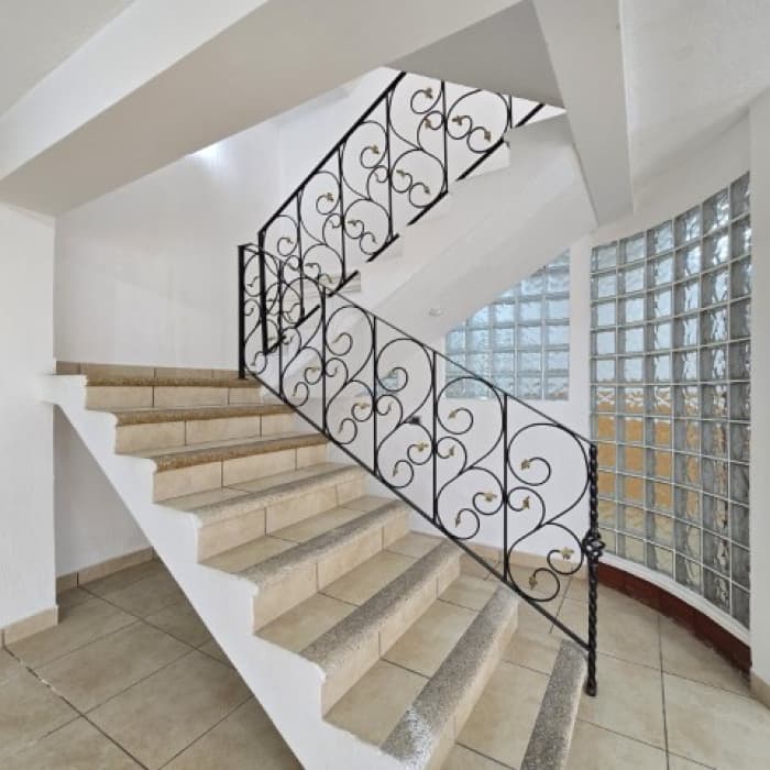 Casa grade en Venta Las Hojarascas Zona 1 de Mixco - foto 10