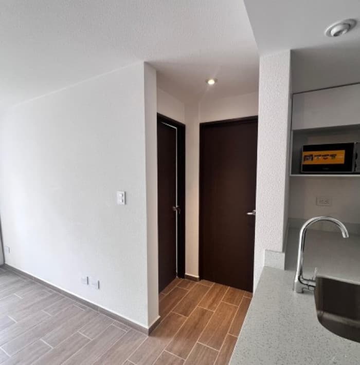 Apartamento Semi-Amueblado en Renta Parque Mateo Zona 7 - foto 6