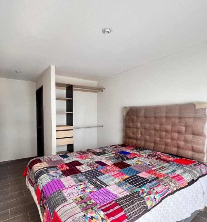 Apartamento Semi-Amueblado en Renta Parque Mateo Zona 7 - foto 10