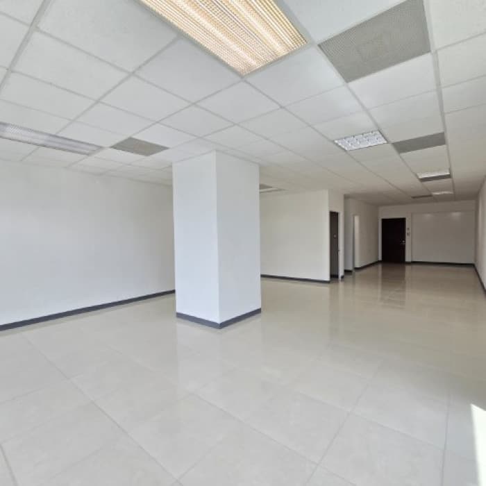 Oficina en Renta Zona Pradera Zona 10 de 86.57 mts2 - foto 4