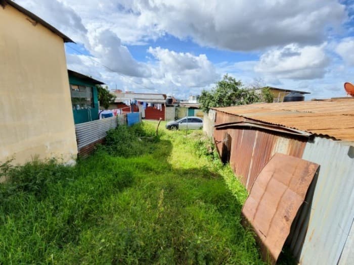 Terreno Comercial en Renta Zona 1 Mixco, por el parque - foto 3