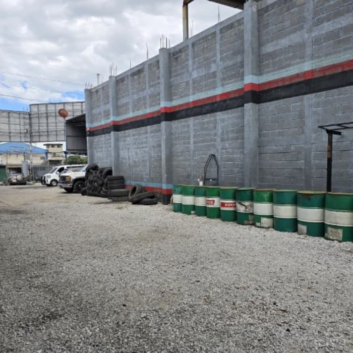 Terreno y Bodega en Renta Bulevar El Caminero Z.6 Mixco - foto 3