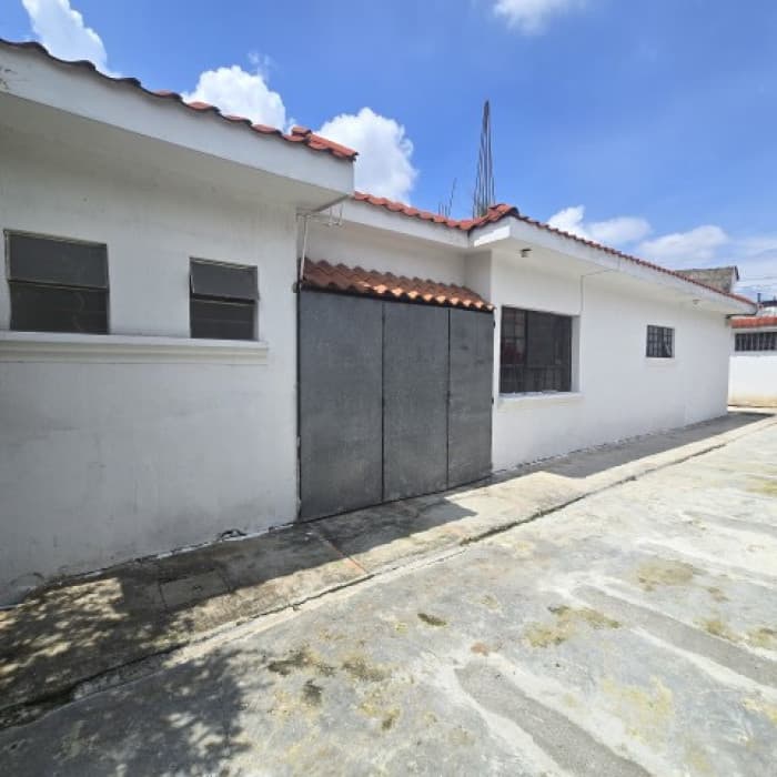 Casa en Renta para Negocio u Oficinas Zona 12 Guatemala - foto 5