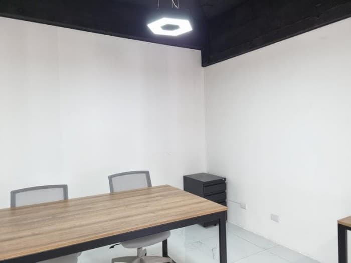 Oficina en Renta en Zona 10 Reforma-Montufar 9mts² - foto 2