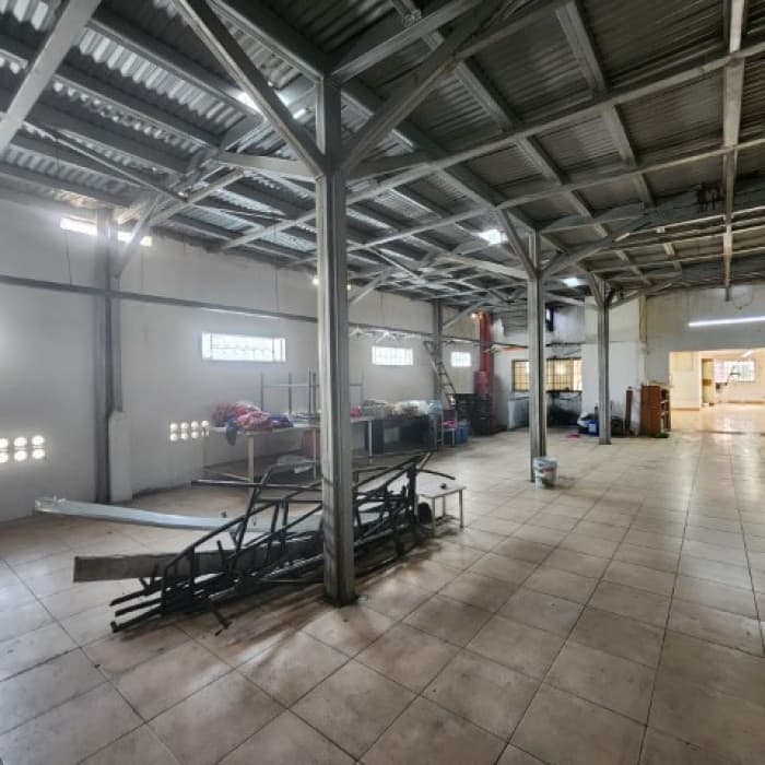 Bodega u Oficina en Renta San Cristóbal 2 do. Nivel - foto 2