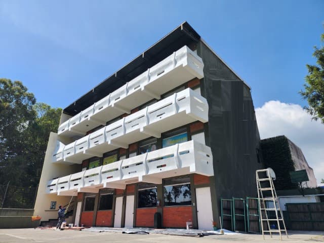 Edificio y Dos Terrenos en Renta, sobre Interamericana - foto 2