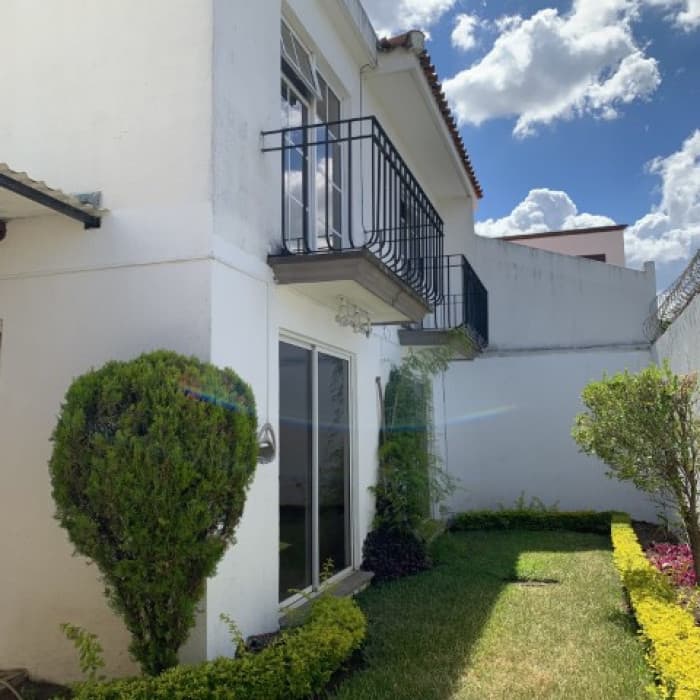 Casa en Venta Bosques de San Nicolas Zona 4 Mixco - foto 2
