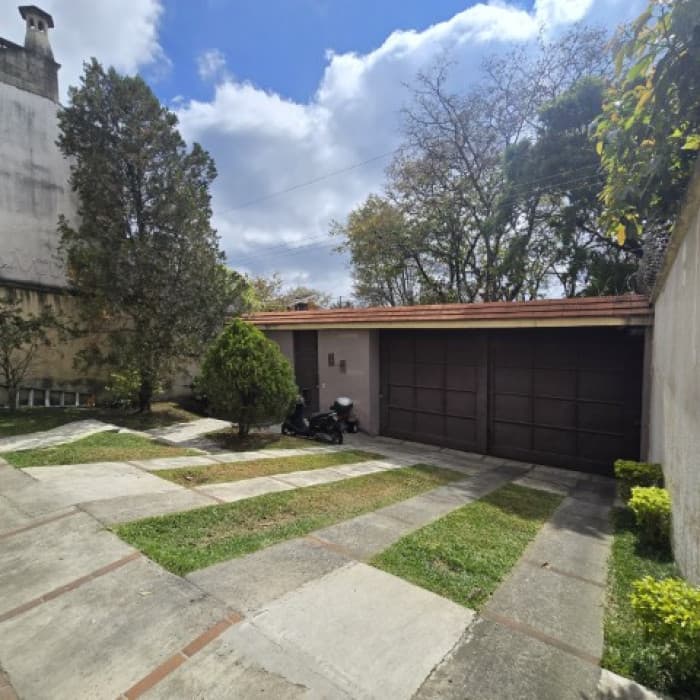 Casa en Venta Las Hojarascas Zona 1 de Mixco, Guatemala - foto 2