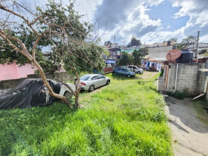 Terreno Comercial en Renta Zona 1 Mixco, por el parque - foto 2