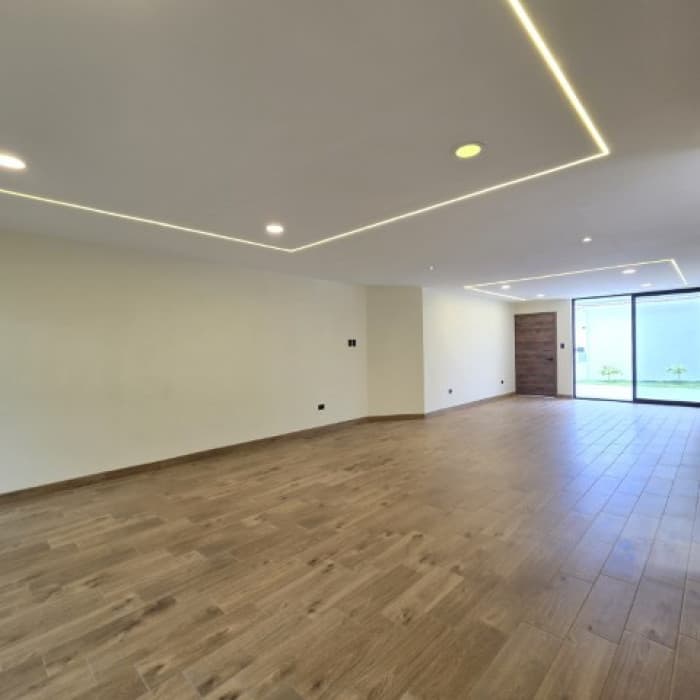 Casa Nueva en Renta Sector B1 San Cristóbal Z. 8 Mixco - foto 4