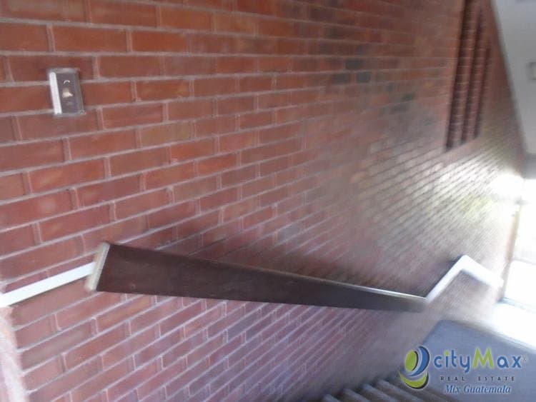Alquiler de oficinas en zona 9 - foto 2