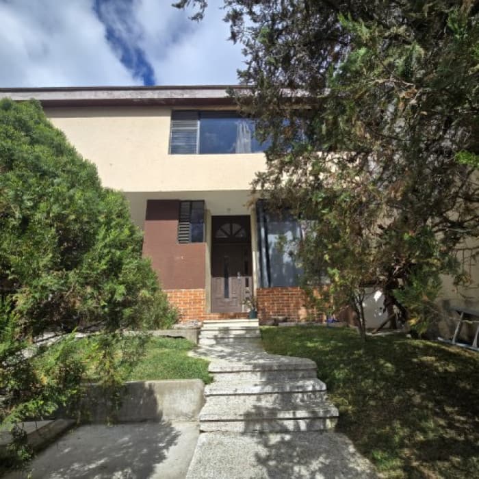 Casa en Venta Las Hojarascas Zona 1 de Mixco, Guatemala - foto 3