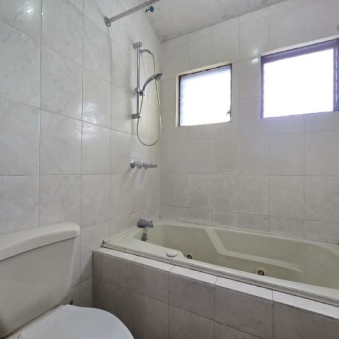 Casa en Venta Lomas de San Jacinto Zona 10 de Mixco - foto 16