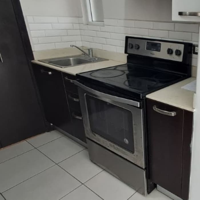 Apartamento en Alquiler Vistas de Las Charcas Zona 11 - foto 4