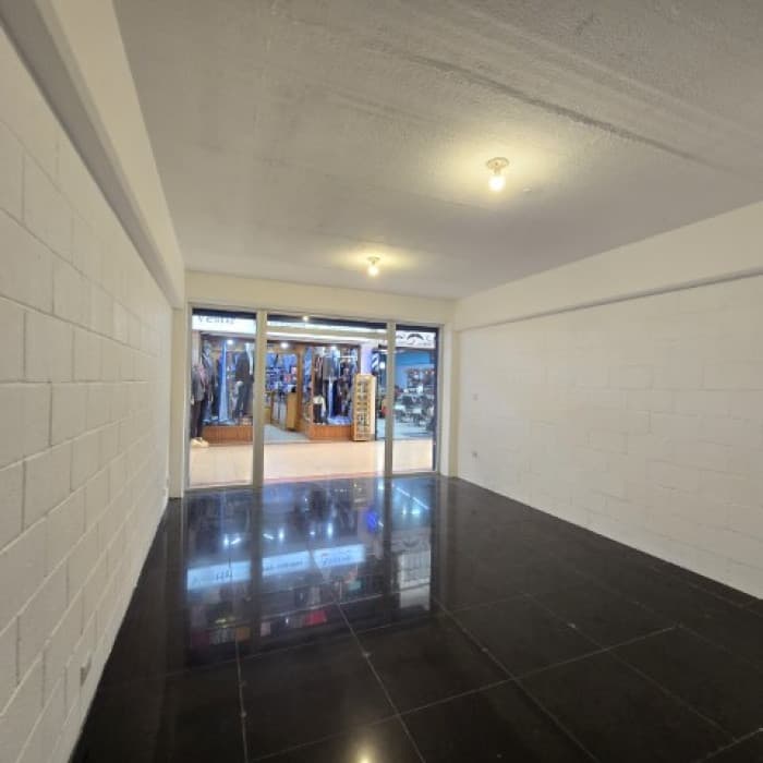 Local Comercial en Renta Metamercado Mixco San Juan - foto 6