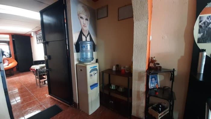 Derecho de Llave en Venta, Salón de Belleza Acreditado - foto 3