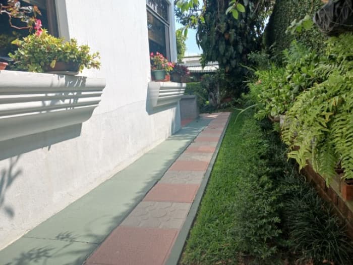 Casa y Apartamento en Venta Colonia Cotió Zona 2 Mixco - foto 3