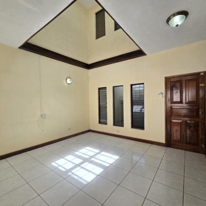 Casa en Venta Lomas de San Jacinto Zona 10 de Mixco - foto 3