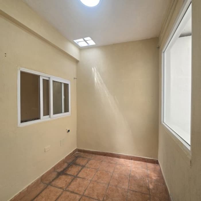 Casa en Renta para Negocio u Oficinas Zona 12 Guatemala - foto 29