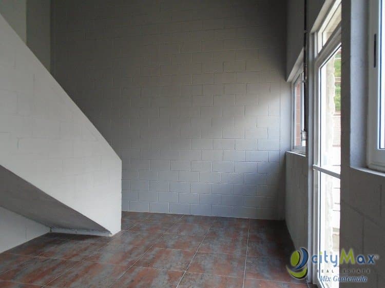 Ofibodega en Venta al final de Calzada Roosevelt - foto 2