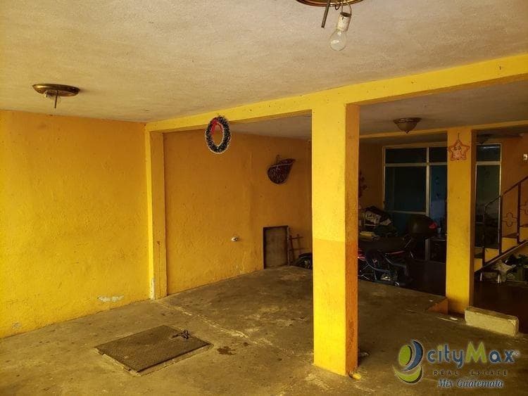 Amplia Casa en Venta en Colonia Toledo Zona 11  - foto 2