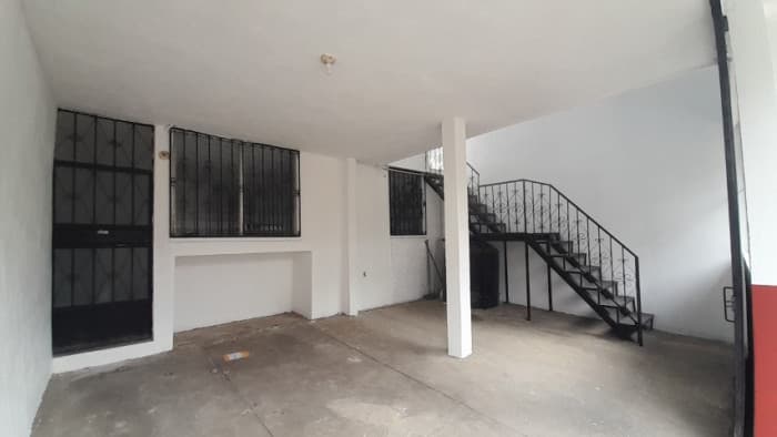 Casa en Venta Planos de Llano Largo Zona 18 Guatemala - foto 2