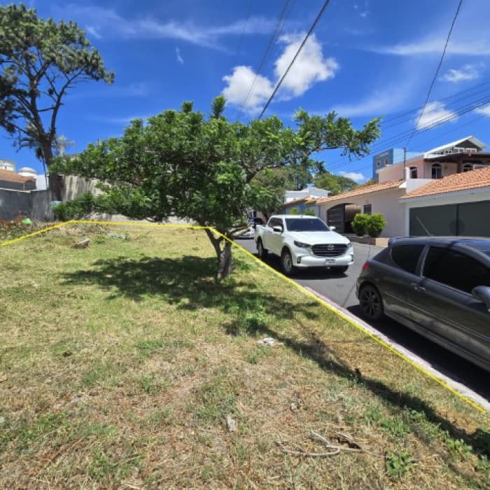 Terreno de Esquina en Venta Pinares de San Cristóbal - foto 11